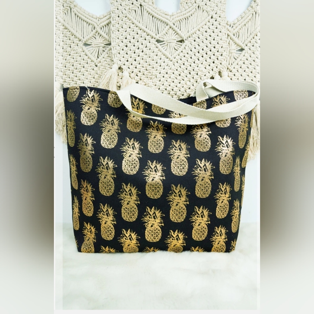 Metallic Pineapple Patterned Beach Tote Bag (Black)